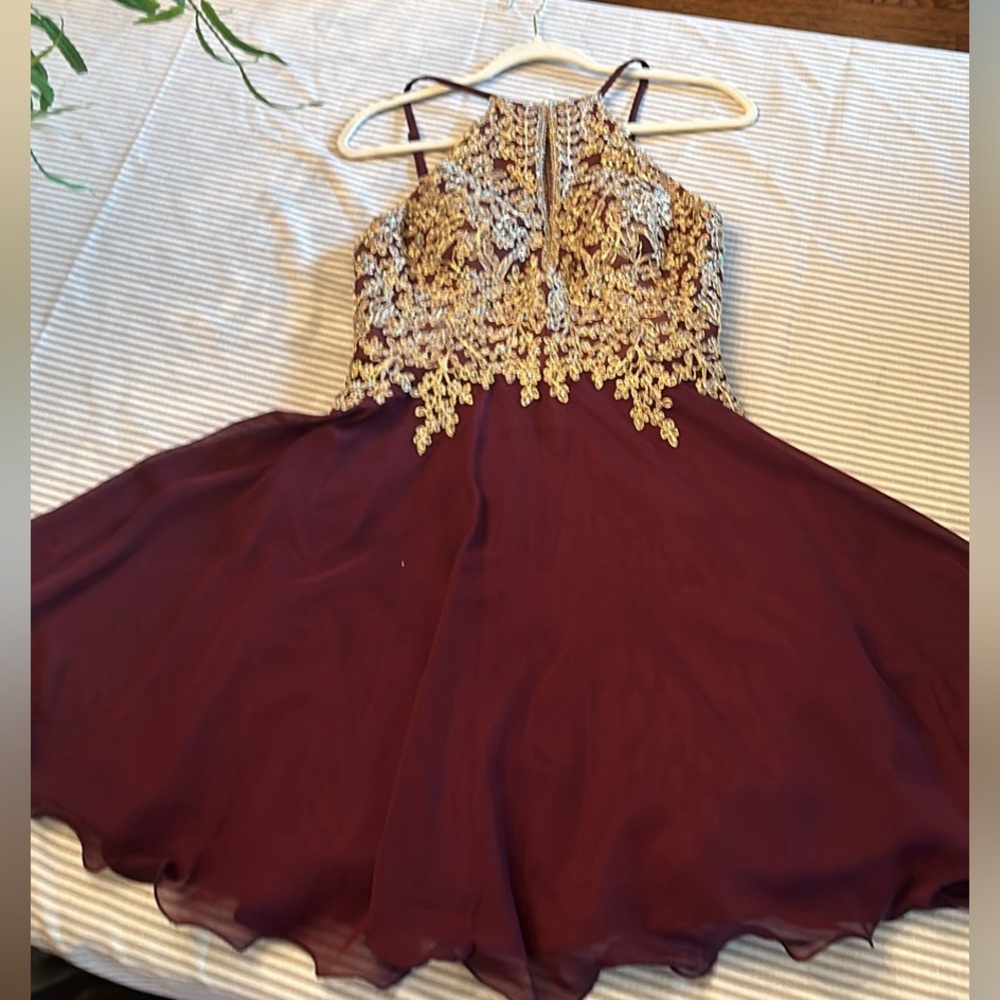 Xscape homecoming /fall dress, burgundy, size 6